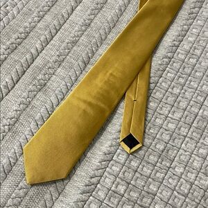 Brooks Brothers Silk Gold Men's Tie